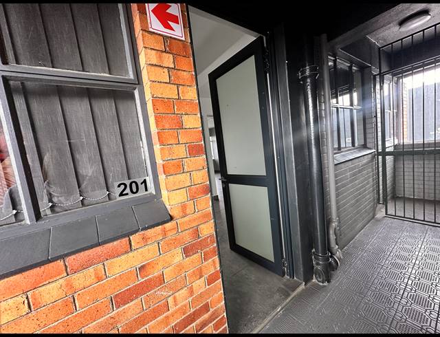 79M² OFFICE TO LET IN GREENSIDE